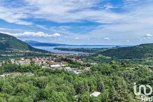 Edificio in Villanuova sul Clisi