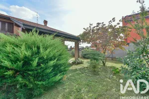 Villetta a schiera in Mozzate