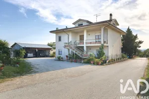 Villetta a schiera in Montegiorgio