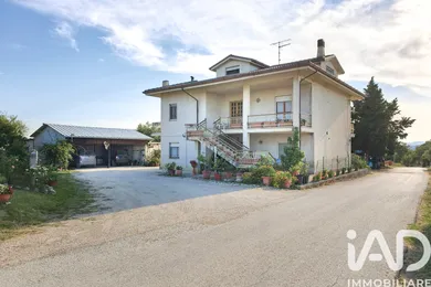 Villetta a schiera in Montegiorgio