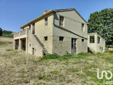 Townhouse in Carassai