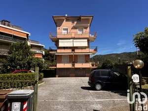 Box in Pietra Ligure