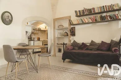 Edificio in Cisternino