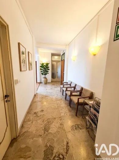 Shop/Premises commercial in Arezzo