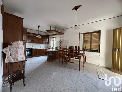 Townhouse in Longobardi
