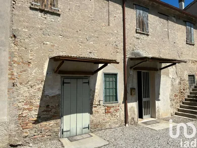 Townhouse in Ceresara