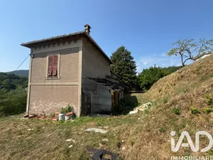 Townhouse in Altare