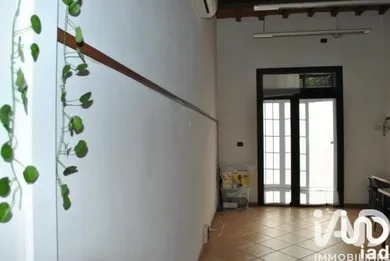 Shop/Premises commercial in Roma