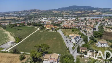 Land in Osimo