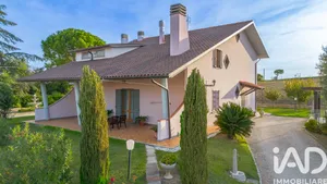 Casa/Villa in Appignano