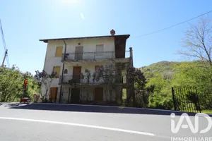 Edificio in Torriglia