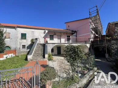 House in Varese Ligure