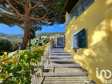 Edifici d'apartaments in Noli