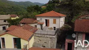 Village house in Rocchetta di Vara