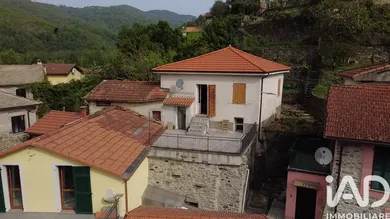 Village house in Rocchetta di Vara