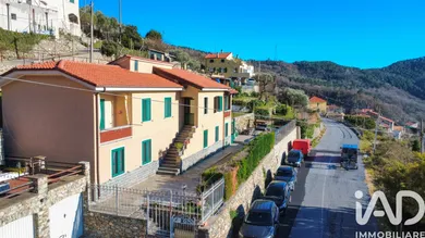 Villetta a schiera in Calice Ligure