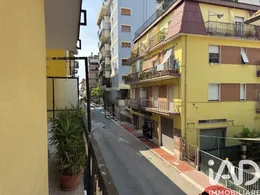 Appartamento 5 locali in Grottammare