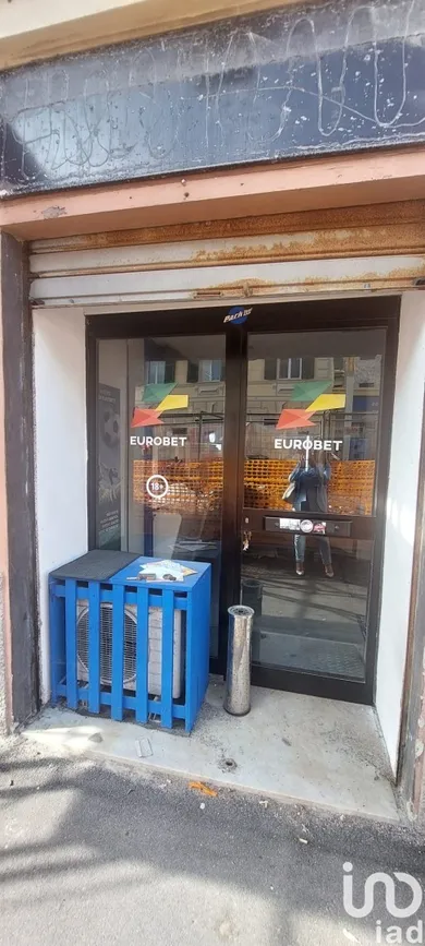 Shop/Premises commercial in Genova