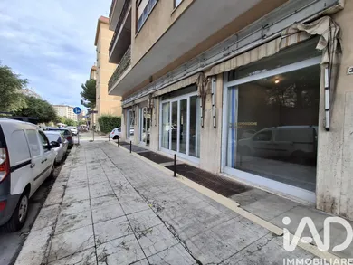 Shop/Premises commercial in Palermo