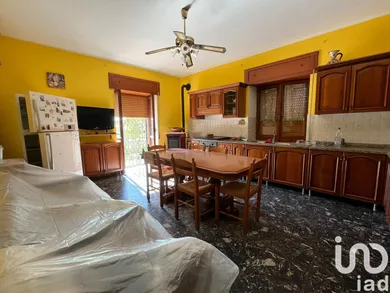 Townhouse in Longobardi