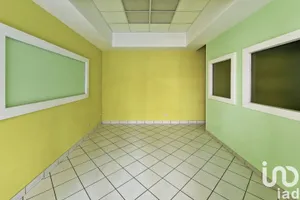 Negozio / locale commerciale in Sant'Elpidio a Mare