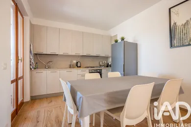 Appartamento 6 locali e più in Numana