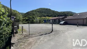 Negozio / locale commerciale in Isola del Cantone