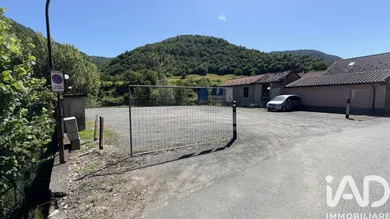 Negozio / locale commerciale in Isola del Cantone