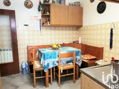 Apartment in Vado Ligure