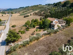 Villetta a schiera in Collecorvino