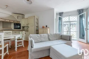 Appartamento 5 locali in Calcinaia