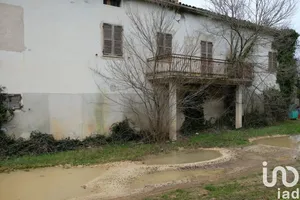 Villetta a schiera in Cerreto d'Esi