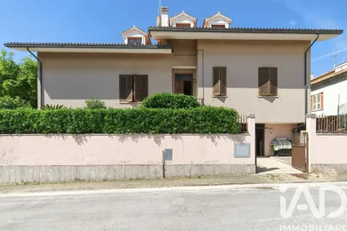 Appartamento 6 locali e più in Porto Sant'Elpidio