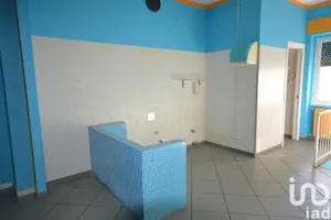 Shop/Premises commercial in Molare
