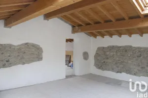 Edificio in Cavaion Veronese