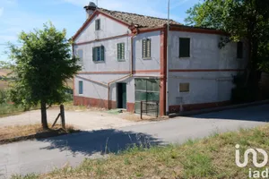 Villetta a schiera in Belvedere Ostrense