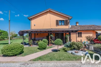 Casa/Villa in Ostellato