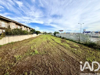Land in Avola