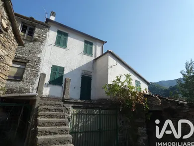 Village house in Lorsica