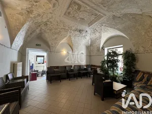 Negozio / locale commerciale in Pomarolo