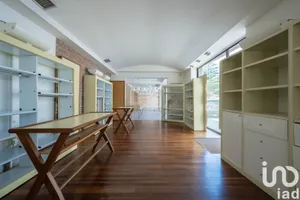 Shop/Premises commercial in Portomaggiore
