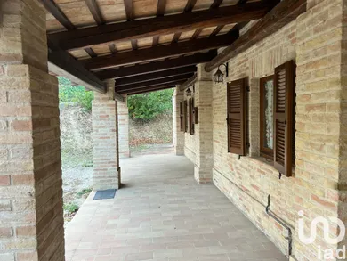 House in Magliano di Tenna