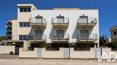 Edificio in Roseto degli Abruzzi