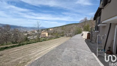 Casa di paese in Barisciano