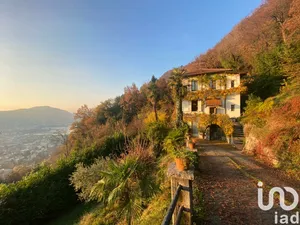 Villa storica in Como