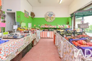 Negozio / locale commerciale in Villanova Canavese