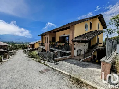 Casa / Villa indipendente in Sulmona