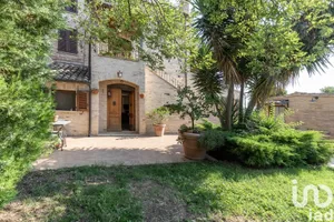 Villa padronale in Sant'Elpidio a Mare