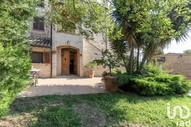 Mansion in Sant'Elpidio a Mare
