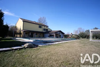 Villetta a schiera in Novi di Modena